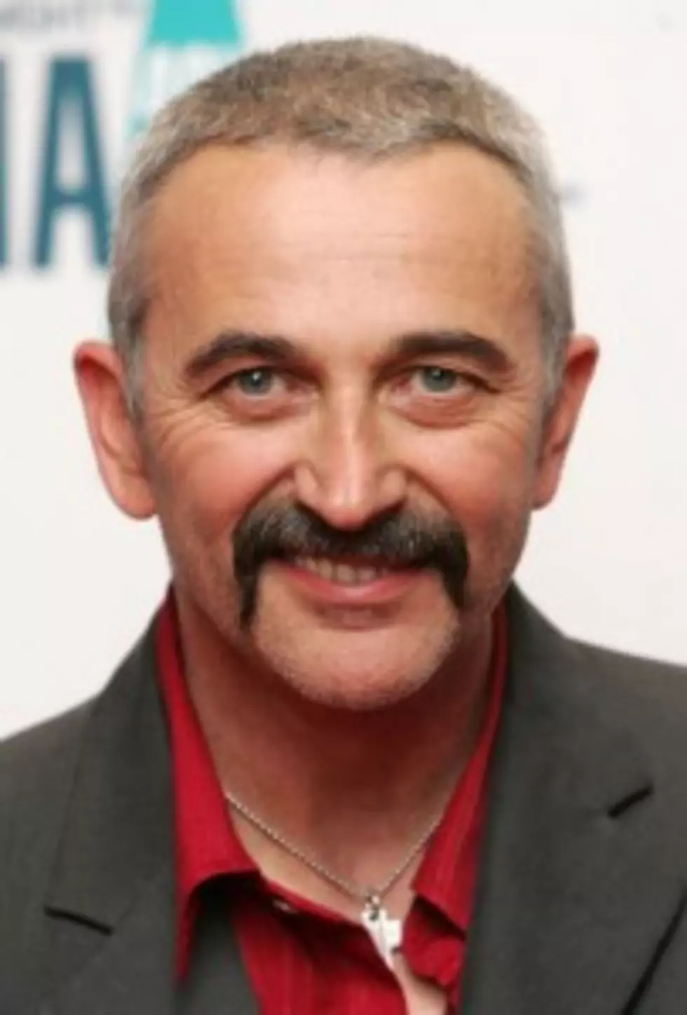 Musician Aaron Tippin Arrives at The 40th Annual CMA Awards