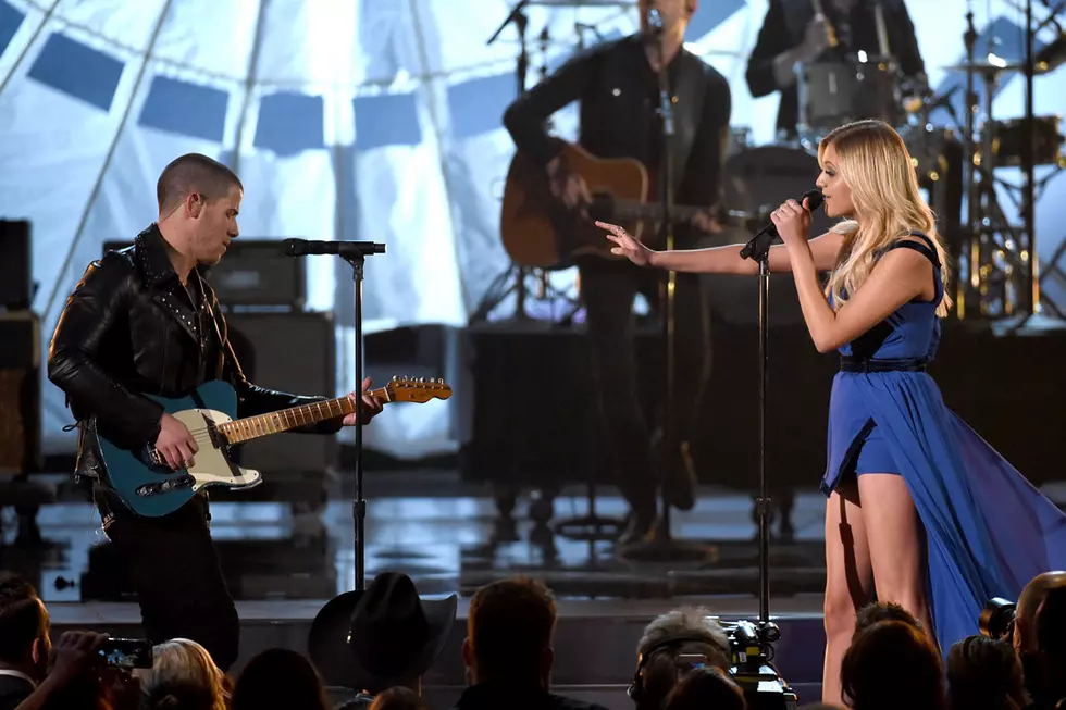 Kelsea Ballerini Teams With Nick Jonas for Medley at ACM Awards