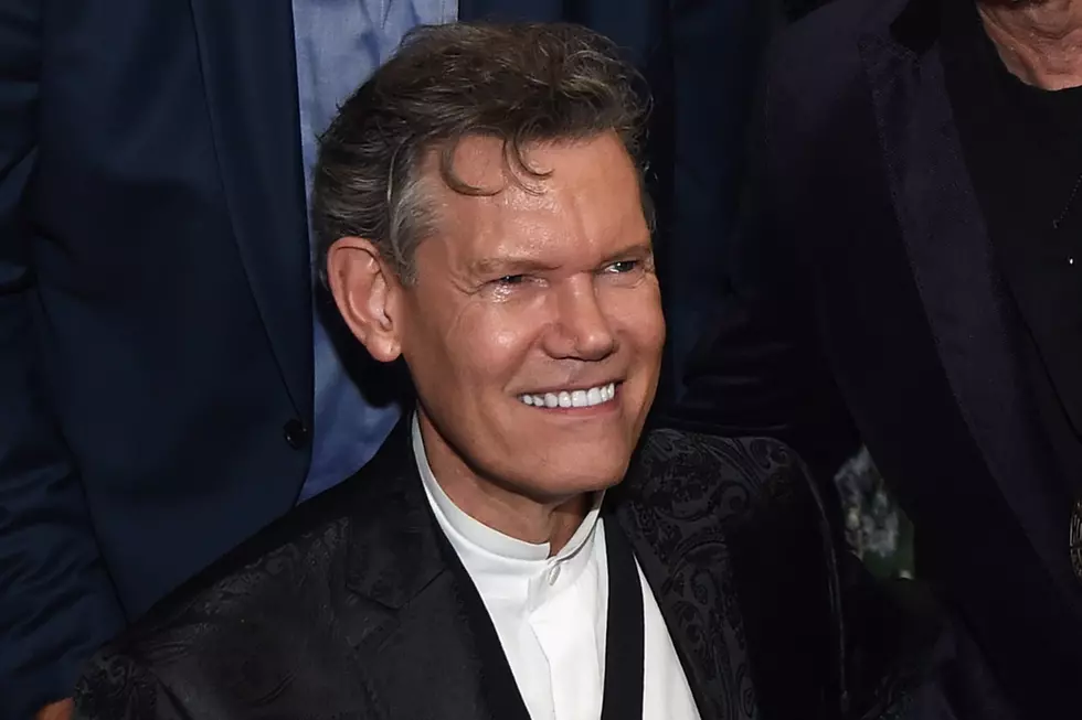 Randy Travis Remembers Late President George H. W. Bush