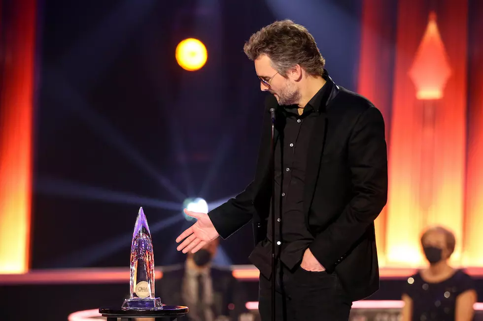 Eric Church’s Long-Awaited CMA Entertainer of the Year Win Comes Amid a ‘Year of Losses’