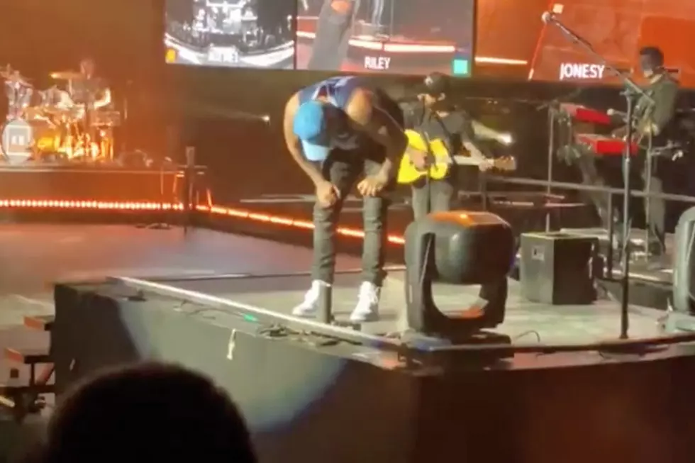 Kane Brown Injured Falling Off the Stage in Memphis